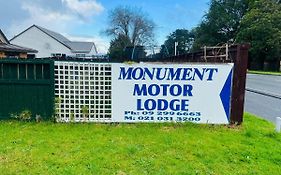 Papakura Monument Motor Lodge